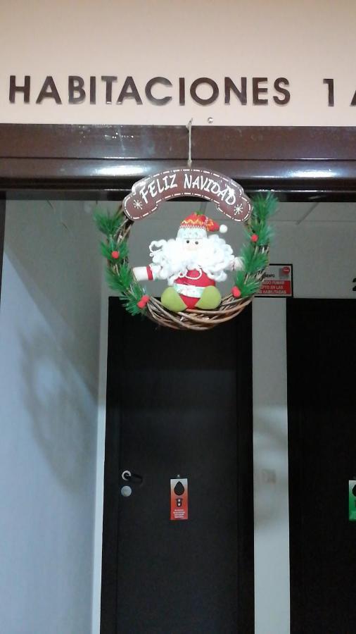 Hostal Julian Brunete Luaran gambar